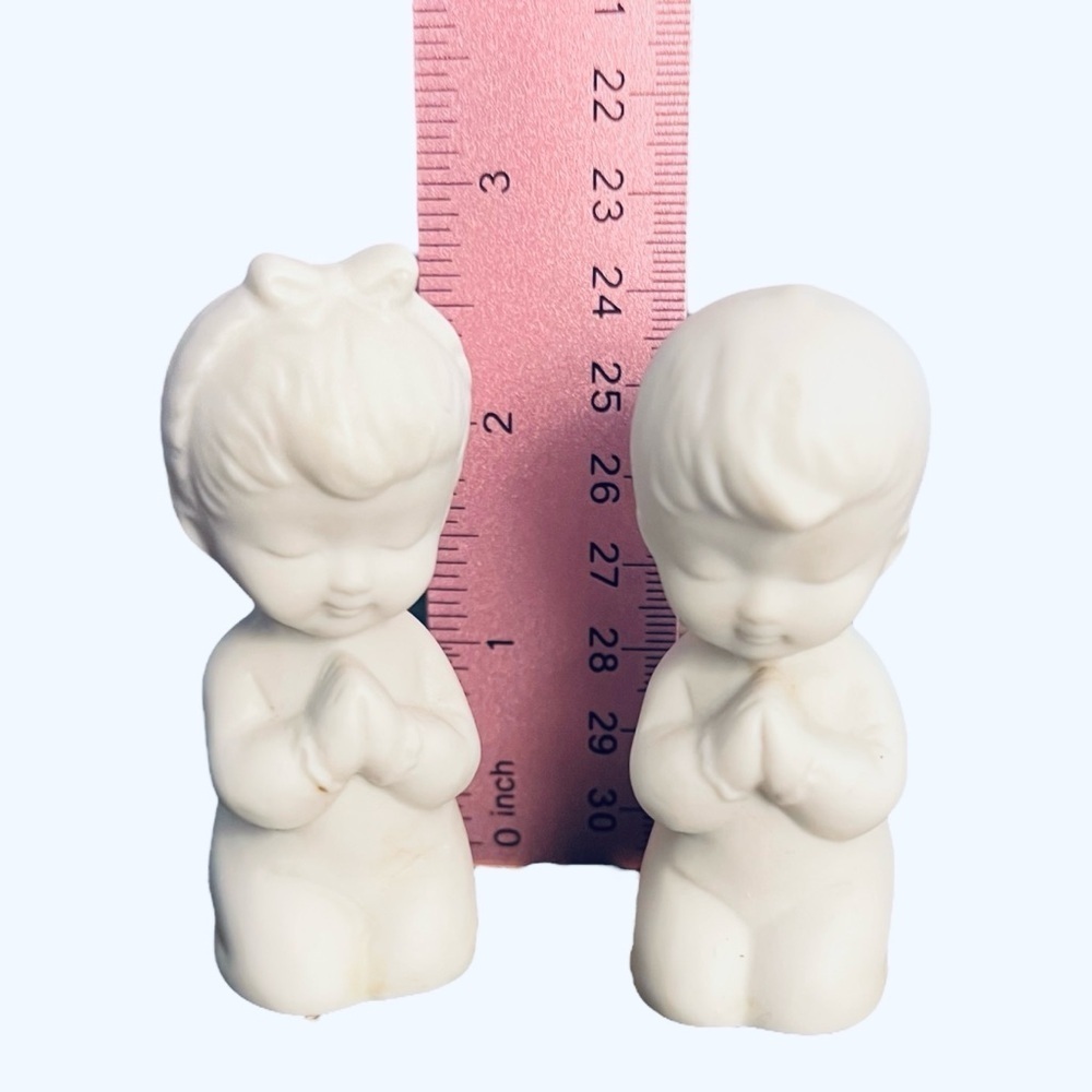 Vintage White Ceramic Praying Girl & Boy Figurines Made in Japan Devotions 2.5” - Picture 6 of 7